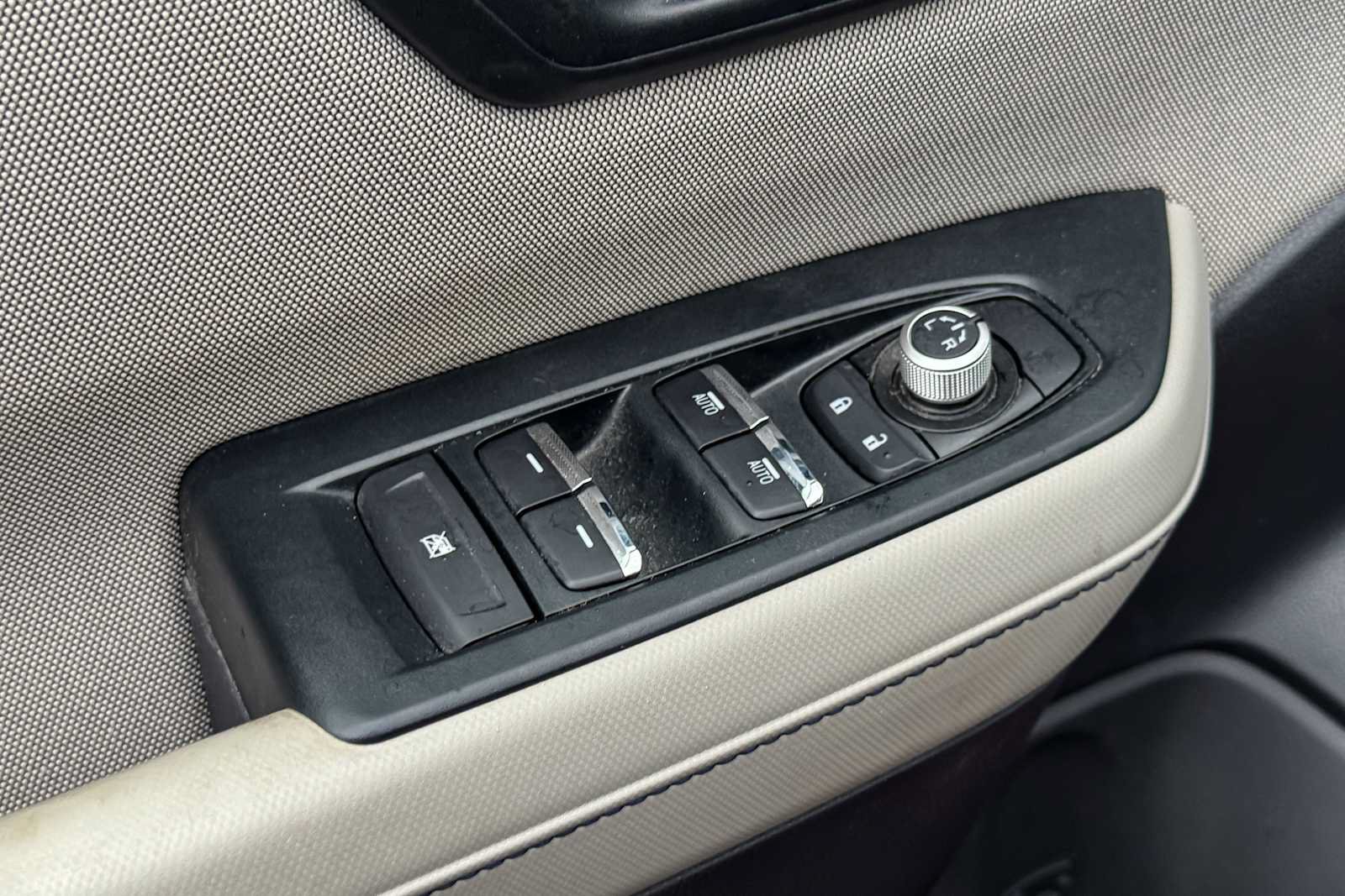Certified 2025 Subaru Forester Premium AWD/4WD image 17