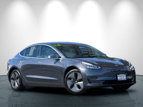 Used 2020 Tesla Model 3 RWD image 2