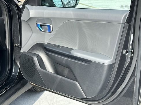 New 2025 Kia K4 LXS image 12