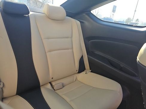 Used 2017 Honda Accord EX-L image 9