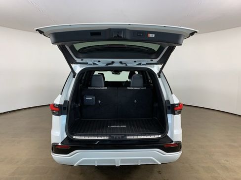 Used 2026 Lexus TX 500h AWD w/ Technology Package image 12