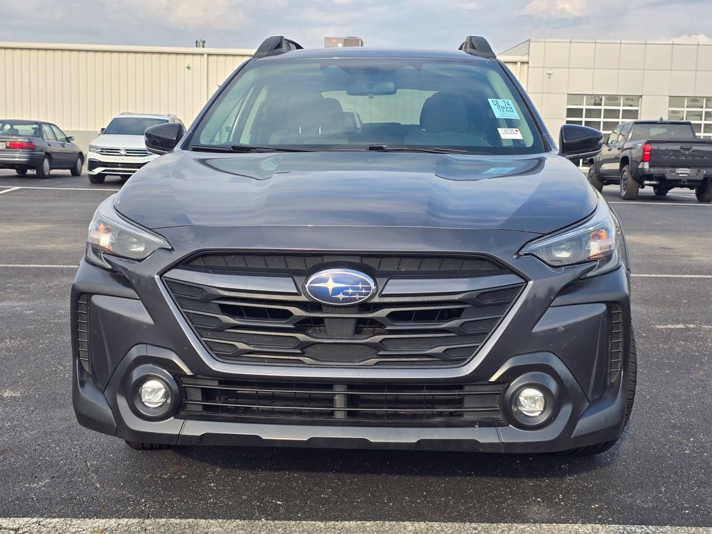 Used 2024 Subaru Outback Premium AWD/4WD image 2