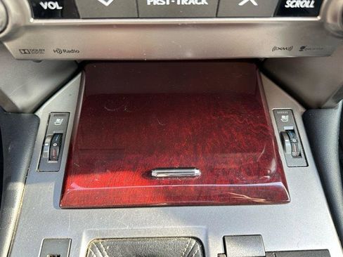 Used 2015 Lexus GX 460 w/ Premium Package image 35