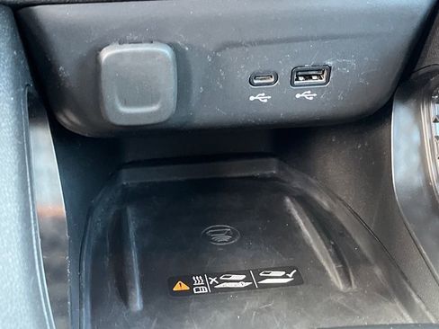 Used 2025 Chevrolet TrailBlazer RS w/ Convenience Package image 18