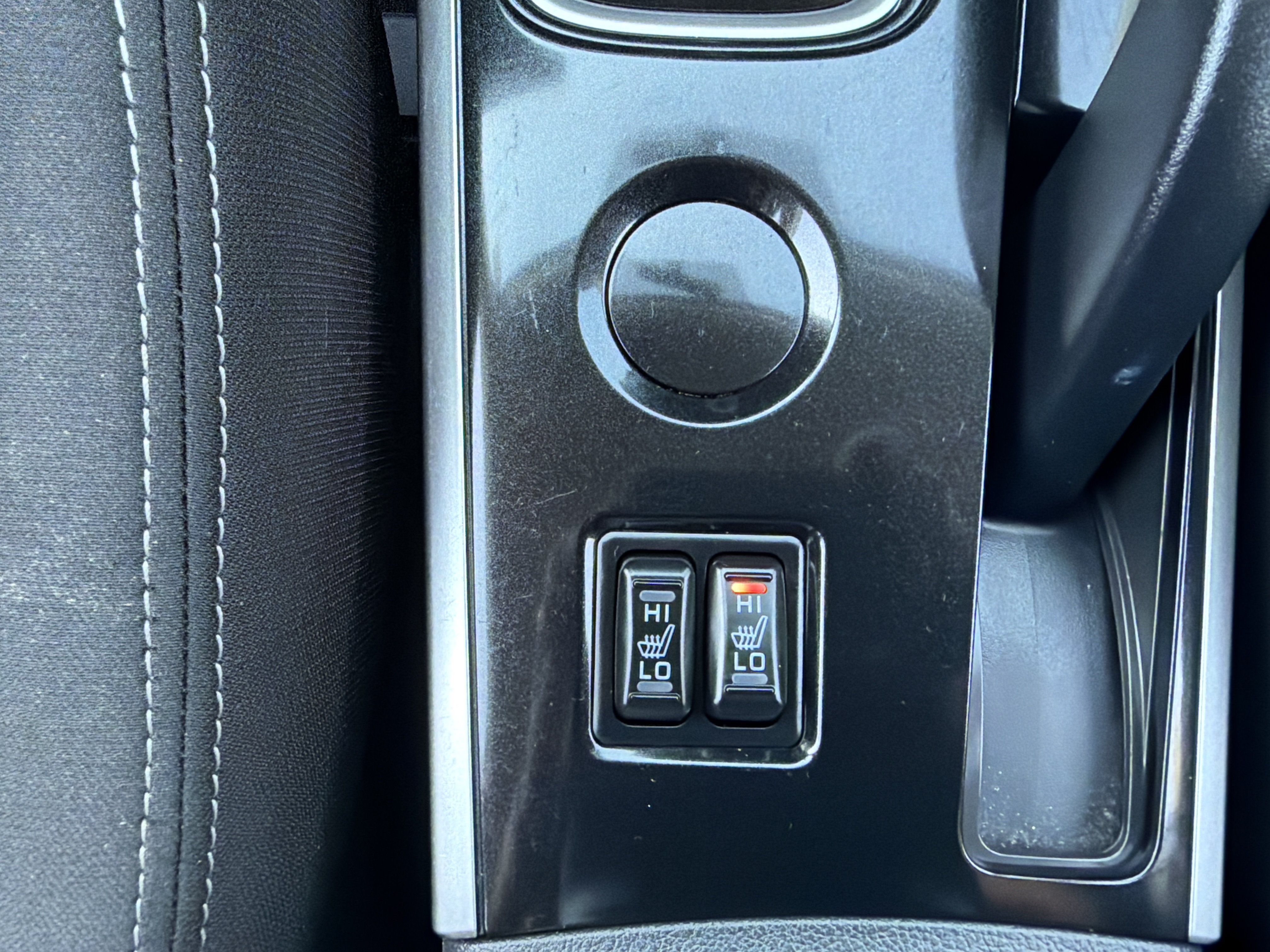 Used 2018 Mitsubishi Outlander SE FWD image 31