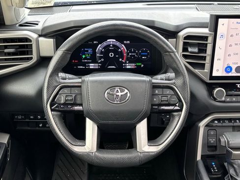 Used 2024 Toyota Tundra Limited image 16