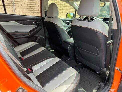 Used 2019 Subaru Crosstrek 2.0i Limited w/ Moonroof Package w/Navigation AWD/4WD image 21