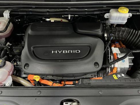 Used 2020 Chrysler Pacifica Limited w/ Advanced Safetytec Group image 39