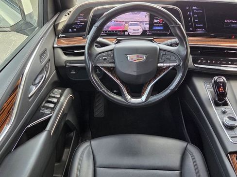 Used 2022 Cadillac Escalade ESV Luxury image 7