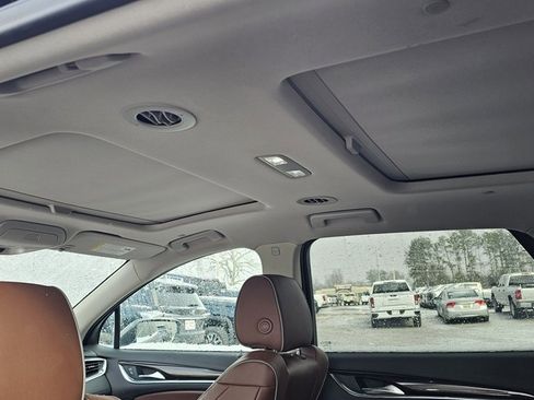 Used 2020 Buick Enclave Avenir w/ Avenir Technology Package image 9