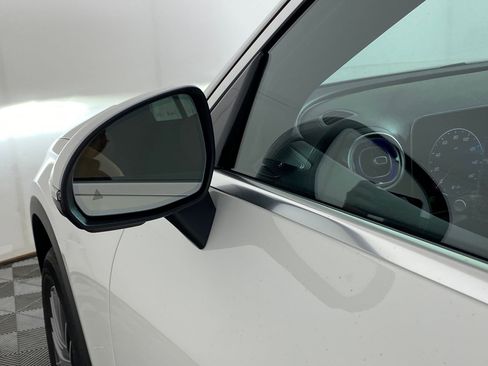 Used 2026 Mercedes-Benz GLC 300 4MATIC image 22