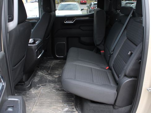 Used 2022 GMC Sierra 1500 Elevation AWD/4WD image 16