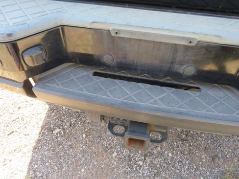 Used 2011 Nissan Armada Platinum image 28