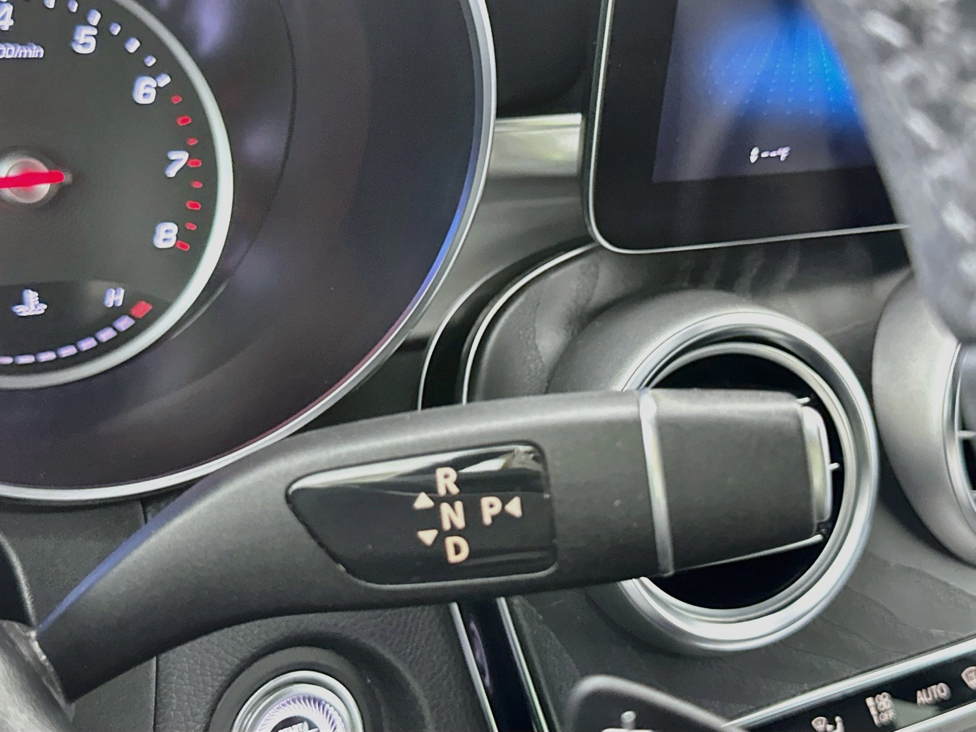 Certified 2022 Mercedes-Benz GLC 300 image 17