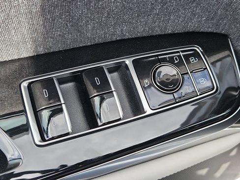 New 2026 Cadillac Escalade ESV Platinum Sport AWD/4WD image 12