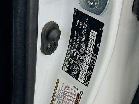 Used 2020 Toyota 4Runner SR5 Premium w/ Moonroof Package AWD/4WD image 12
