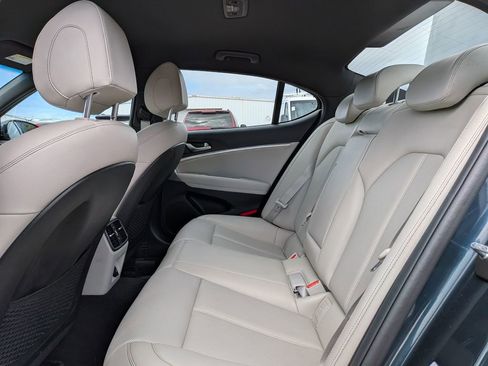 Used 2023 Genesis G70 2.0T image 28