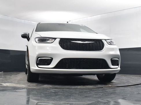 New 2026 Chrysler Pacifica Pinnacle w/ Trailer Tow Group image 50