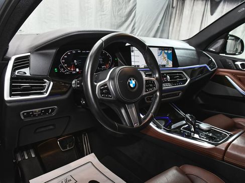 Used 2021 BMW X5 M50i w/ Premium Package AWD/4WD image 21