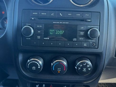 Used 2017 Jeep Patriot Latitude image 20