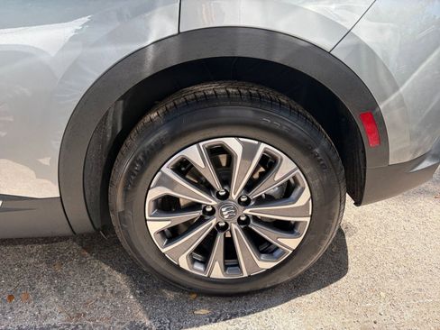 Used 2024 Buick Envision Preferred AWD/4WD image 31