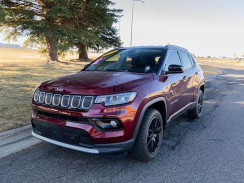 Used 2022 Jeep Compass Limited image 1