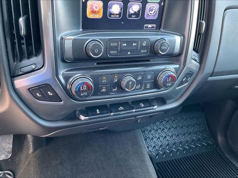 Used 2017 Chevrolet Silverado 1500 LT w/ All Star Edition AWD/4WD image 33
