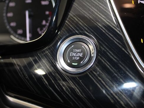 Used 2024 Cadillac XT6 Premium Luxury image 53