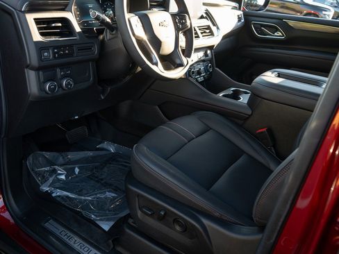 Used 2023 Chevrolet Tahoe RST w/ Sport Performance Package image 17