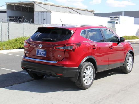 Used 2022 Nissan Rogue Sport SV w/ Technology Package image 5