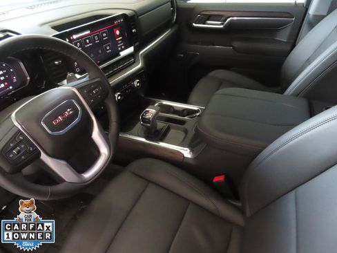 Used 2026 GMC Sierra 1500 SLT image 23