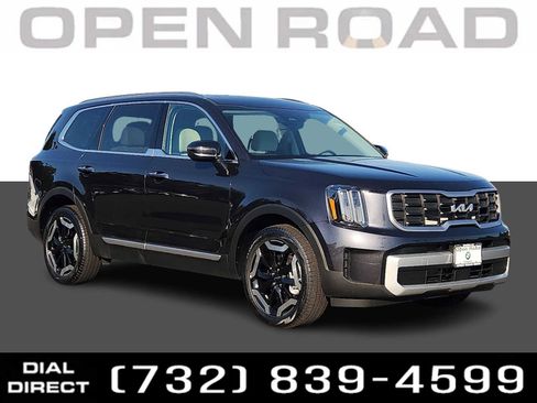 Used 2025 Kia Telluride S AWD/4WD image 1