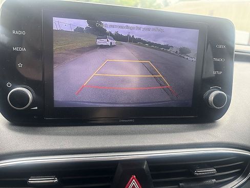 Used 2022 Hyundai Santa Fe SEL FWD image 15