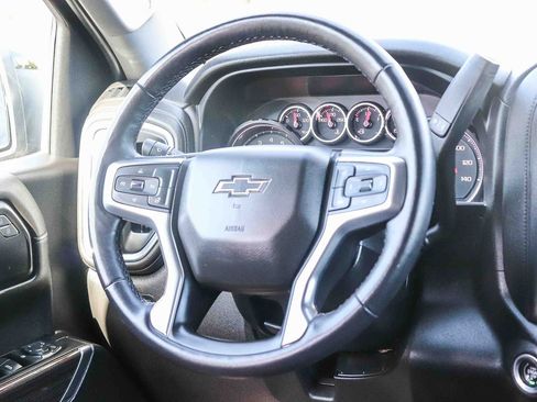 Used 2022 Chevrolet Silverado 1500 LT Trail Boss w/ Bed Protection Package AWD/4WD image 18
