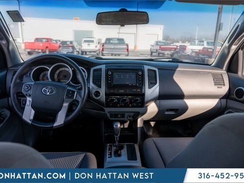 Used 2014 Toyota Tacoma 4x4 Double Cab image 3