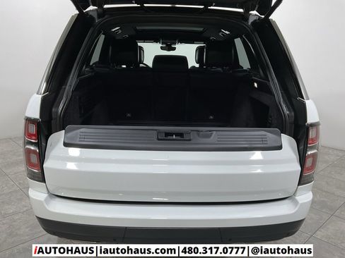 Used 2018 Land Rover Range Rover HSE image 38