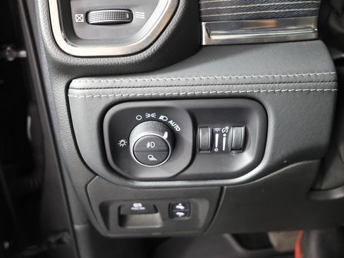 Used 2019 RAM 1500 Limited AWD/4WD image 22