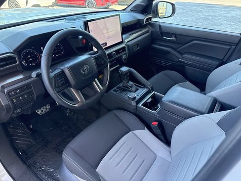 Used 2024 Toyota Tacoma TRD Sport RWD image 9