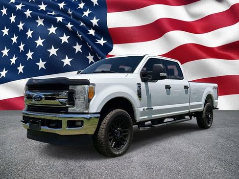 Used 2017 Ford F250 XLT w/ XLT Value Package AWD/4WD image 12