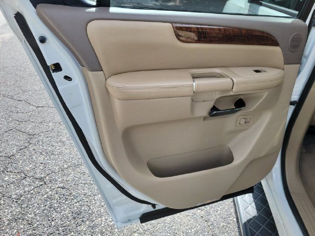 Used 2011 Nissan Armada Platinum w/ 2nd Row Captain Seat Pkg AWD/4WD image 15