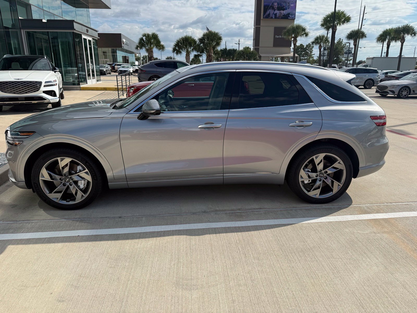 Certified 2024 Genesis Electrified GV70 w/ Prestige Package AWD/4WD image 3