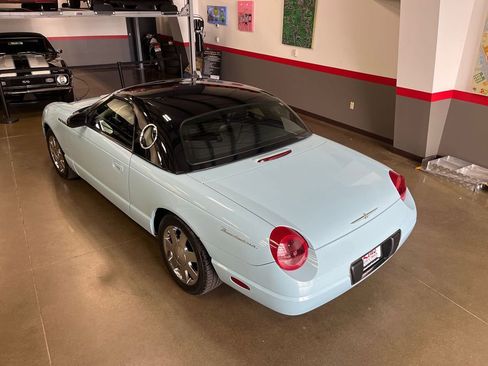 Used 2003 Ford Thunderbird image 57