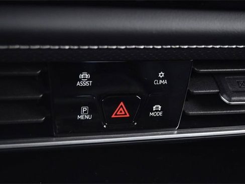 New 2026 Volkswagen Atlas SE image 15