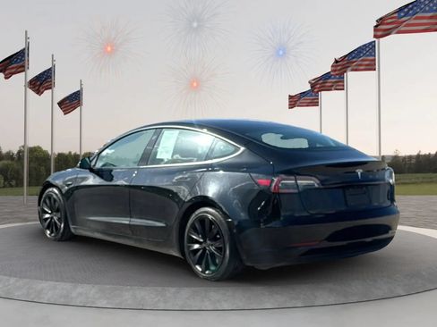 Used 2021 Tesla Model 3 Standard Range Plus RWD image 8
