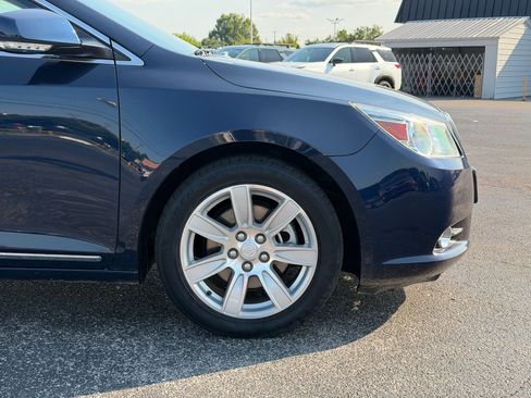Used 2011 Buick LaCrosse CXL w/ Driver Confidence Package FWD image 12