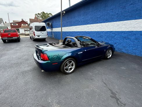 Used 2004 Ford Mustang Cobra RWD image 17