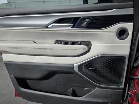 New 2026 Jeep Grand Wagoneer 2WD image 20