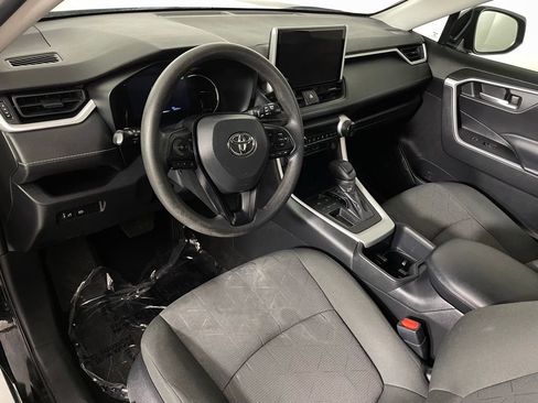 Used 2023 Toyota RAV4 XLE image 19