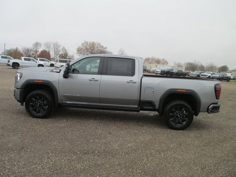 New 2026 GMC Sierra 2500 AT4 w/ AT4 Premium Plus Package image 9