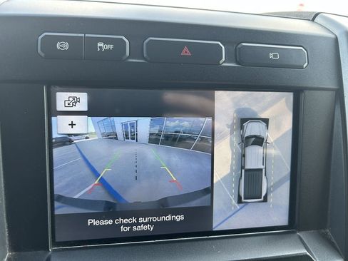 Used 2018 Ford F350 Lariat w/ Lariat Value Package AWD/4WD image 14